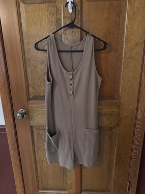 Sleeveless Waffle Knit Pocket Romper in Taupe